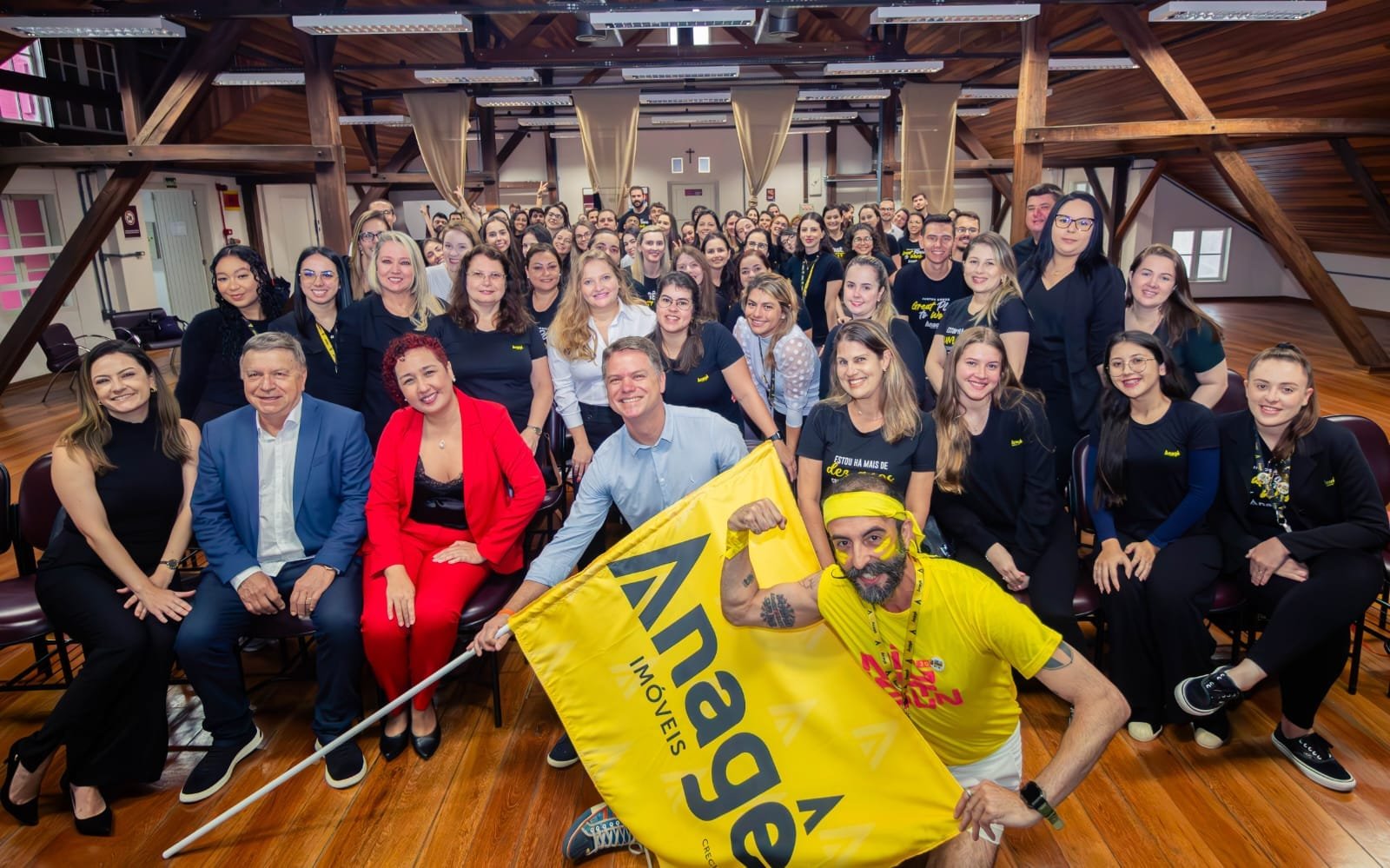 Imobiliária de Joinville preparada para um 2024 disruptivo e extraordinário