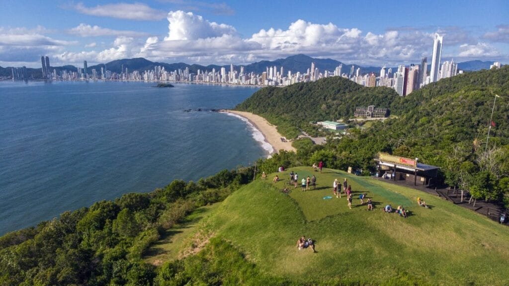 Desenvolvimento Urbano,Morro do Careca,Balneário Camboriú,Volare Empreendimentos