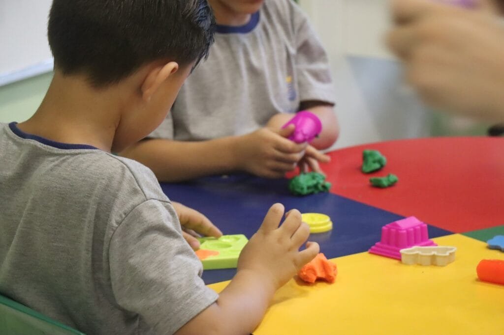 Fila Única,Educação Infantil,Balneário Camboriú,crianças até 3 anos,rede pública municipal,Secretaria de Educação,documentação,vagas escolas públicas,período integral,lista de contemplados
