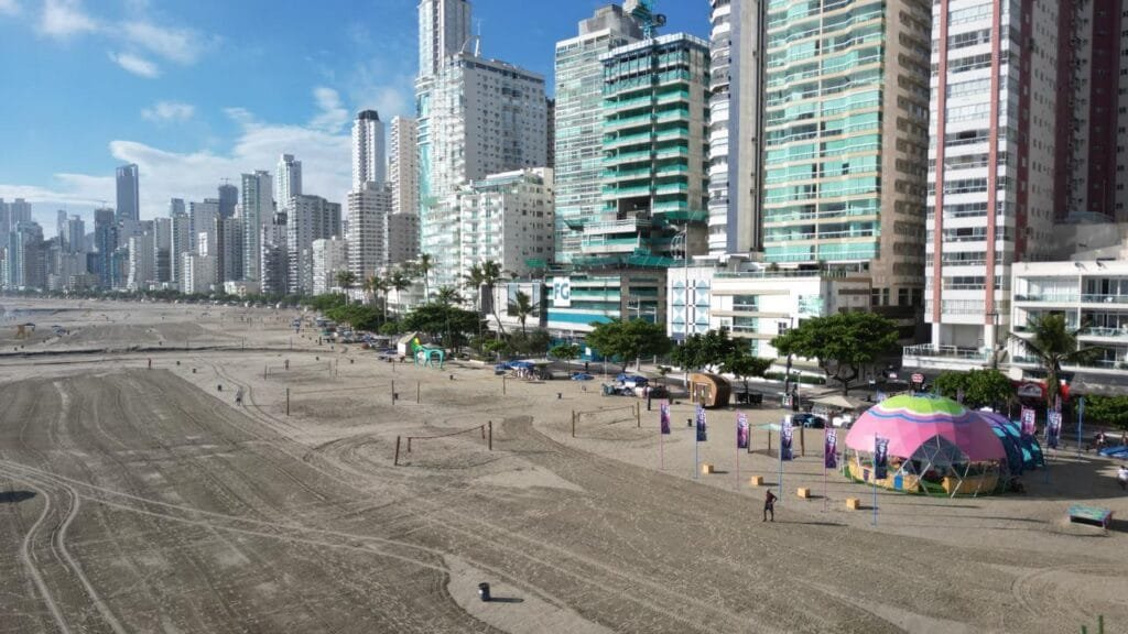 Balneário Camboriú se recupera em tempo recorde após as chuvas