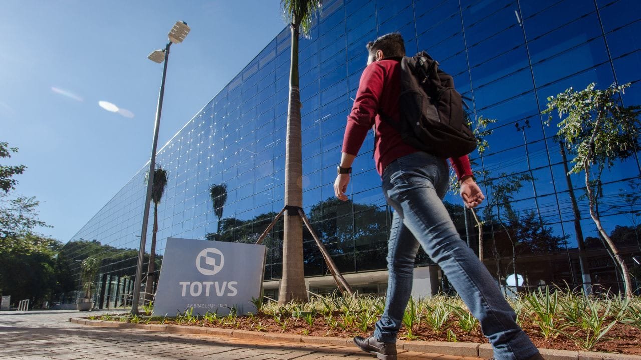 TOTVS,programa de estágio,desenvolvimento,engenharia de software,capacitação,mercado de trabalho,inclusão,tecnologia,oportunidades,ERP