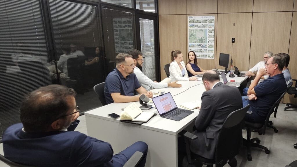 Município de Itajaí,Sistema de Ônibus Local,Consórcio Atalaia,melhorias transporte público,ajustes contratuais