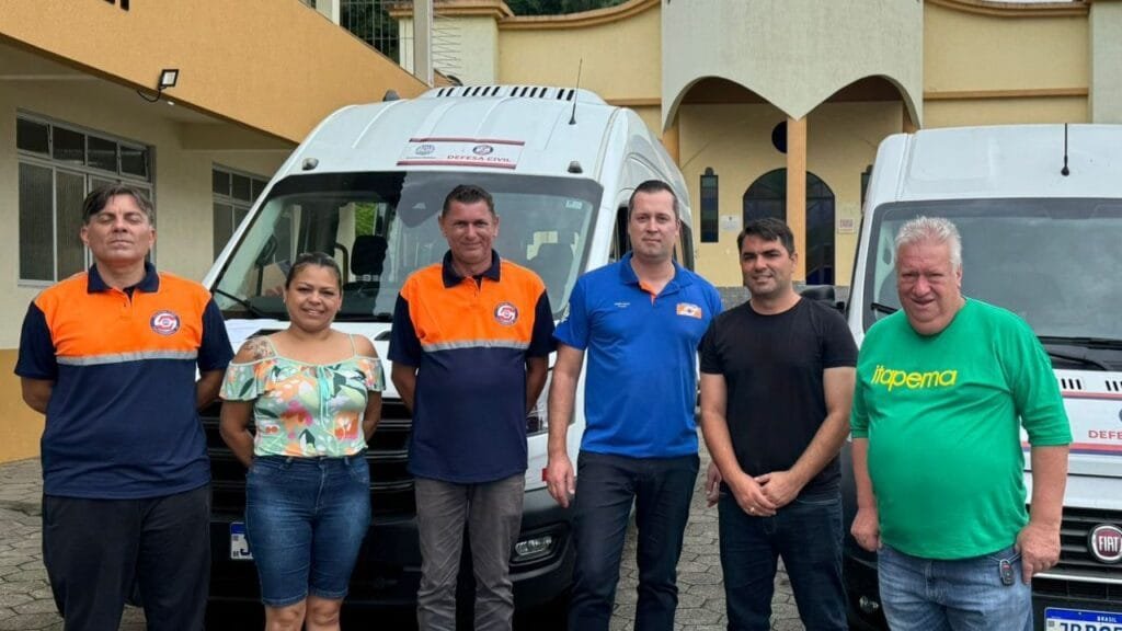 Prefeitura de Cachoeirinha,Rio Grande do Sul,Solidariedade,Doações,Vítimas das chuvas,Itapema,Prefeito Cristian Wasem,Prefeito Alexandre Xepa,EPI,Hipoclorito,Assistência Social