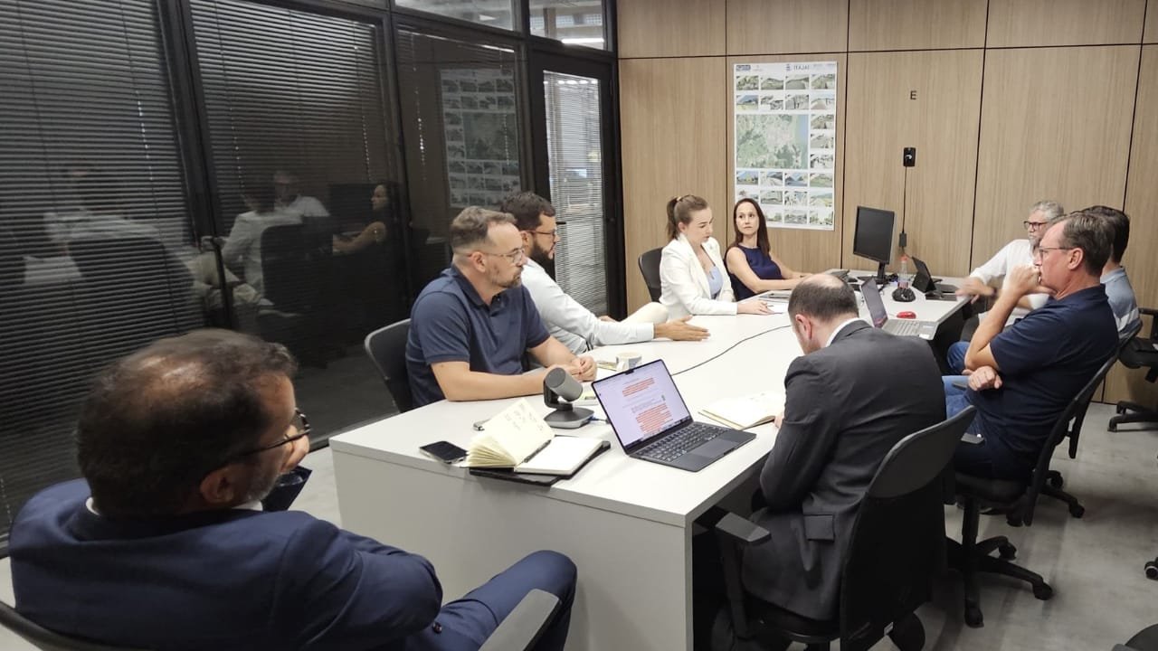 Município de Itajaí,Sistema de Ônibus Local,Consórcio Atalaia,melhorias transporte público,ajustes contratuais