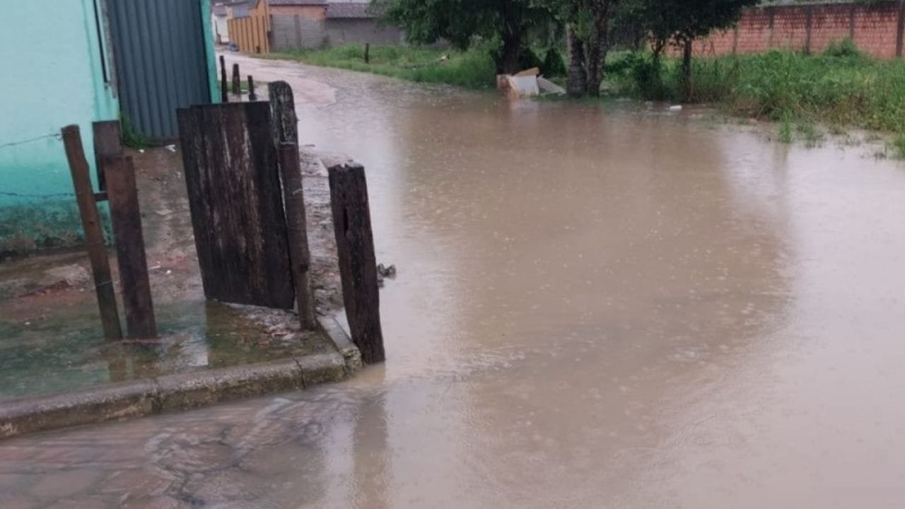 Defesa Civil,chuvas,Itapema,deslizamentos,donativos,segurança pública,alagamentos.