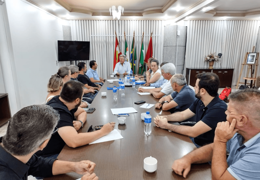 integração da equipe,Camboriú,cidade modelo,futuro promissor,equipe de transição.