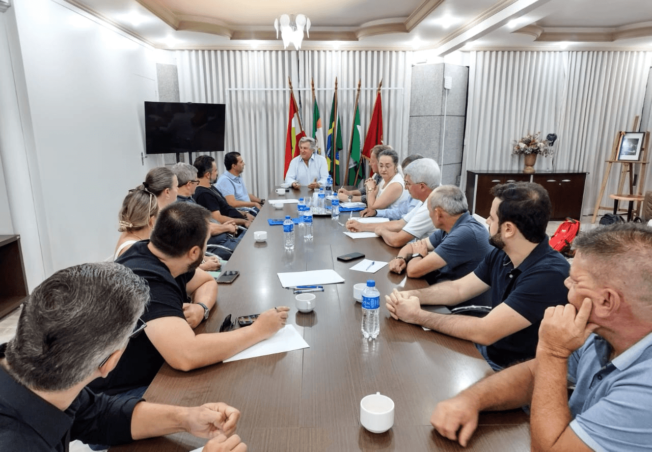 integração da equipe,Camboriú,cidade modelo,futuro promissor,equipe de transição.