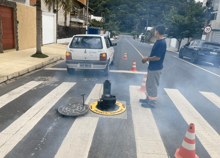 testes de fumaça,rede de esgoto,irregularidades,Emasa,Balneário Camboriú.