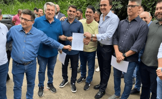 Camboriú,Itapema,pavimentação,estrada,Morro do Encano,modernização,segurança,trânsito,turismo,transporte de mercadorias,veículos leves,deputados,Governo do Estado,AMFRI,emendas parlamentares,mobilidade urbana,BR-101,economia local,comércio,serviços,desenvolvimento sustentável,qualidade de vida.