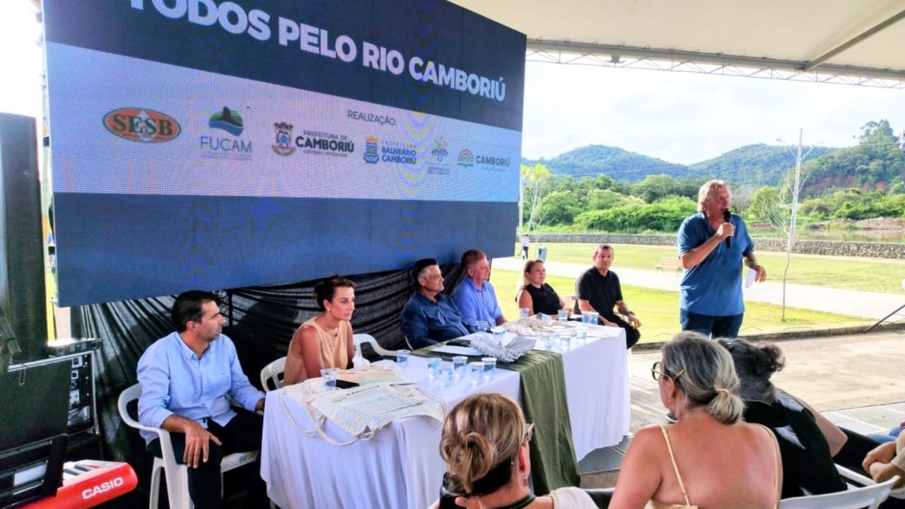preservação do Rio Camboriú,limpeza do rio,Dia Mundial da Água,ação ambiental Camboriú,ação de despoluição,Camboriú e Balneário Camboriú,monitoramento ambiental,preservação de rios,voluntariado ambiental