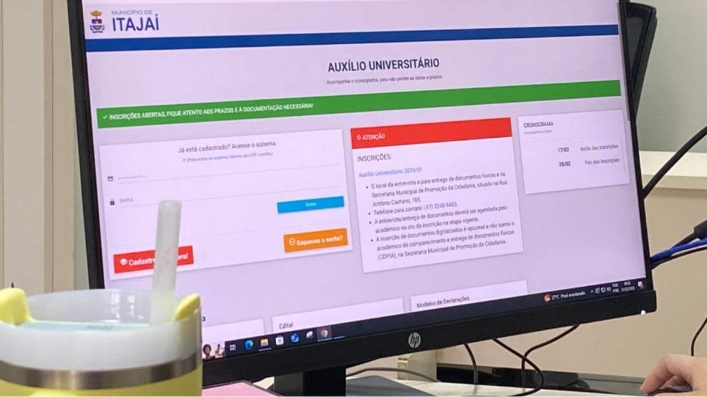 Auxílio Universitário,Itajaí,inscrições,Prefeitura de Itajaí,bolsa de estudos,renda familiar,Secretaria de Promoção da Cidadania,serviço voluntário,educação superior,documentos,edital,1º semestre de 2025
