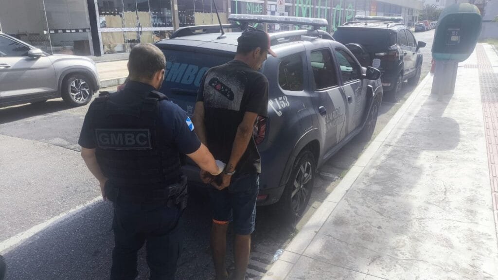 Guarda Municipal,Balneário Camboriú,furto de bicicleta,Rua Jardim da Saudade,Bairro da Barra,Central 153,Central de Plantão Policial