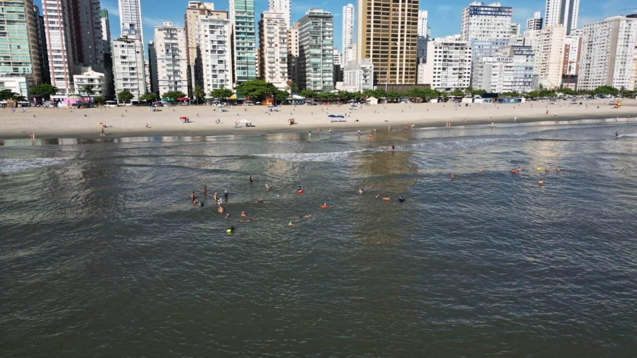 natação em águas abertas,Balneário Camboriú,FME,aulas gratuitas,Praia Central,Posto Guarda-Vidas 4,Rua 1400,iniciante,intermediário,avançado,esporte,saúde,cultura esportiva,atividade física