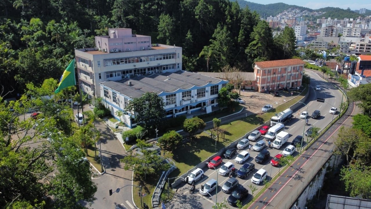 Carnaval,Balneário Camboriú,Administração Pública,serviços municipais,UPA,Emasa,coleta de lixo,Guarda Municipal,Defesa Civil,programas ABRAÇO