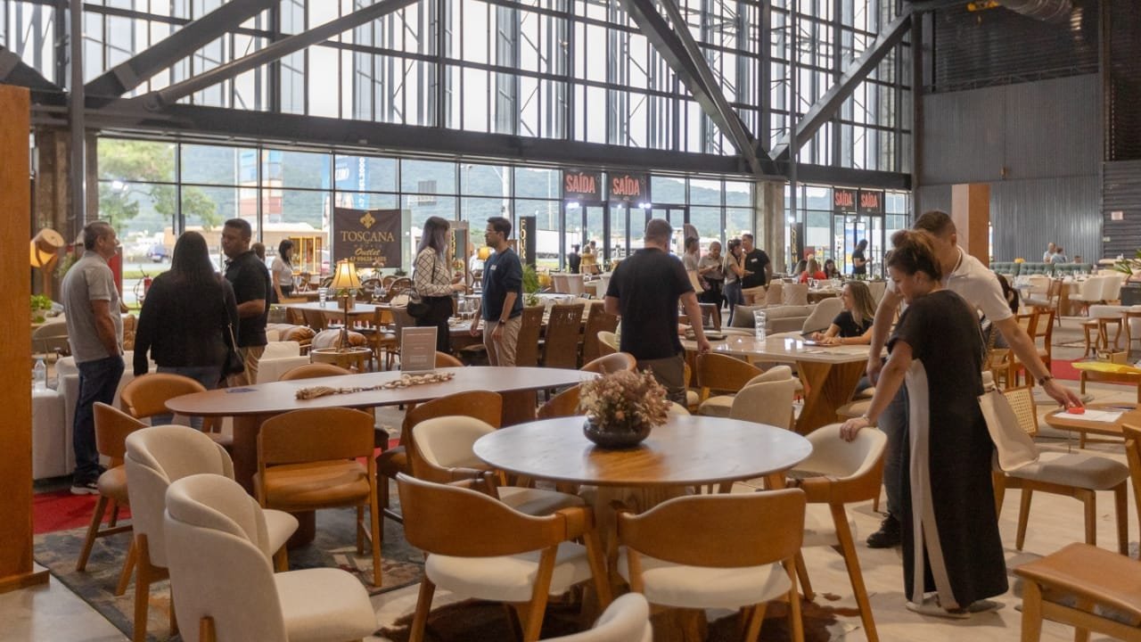 Feira Home & Decor,Feinsul,Joinville,Centreventos Cau Hansen,móveis,decoração,descontos,Valdecir de Matos,pet-friendly,prêmios,São Bento do Sul,Rio Negrinho,Gramado,Paraná,expositores,volume de negócios,ingressos,eventos,imóveis