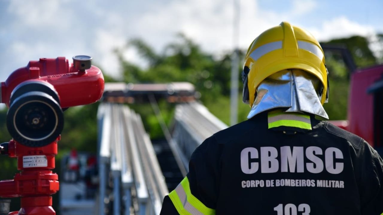 Reajuste Salarial,Bombeiros Militares,Segurança Pública,Valorização,Investimentos,Viaturas,Equipamentos,Fuzis,Polícia Civil,Efetivos