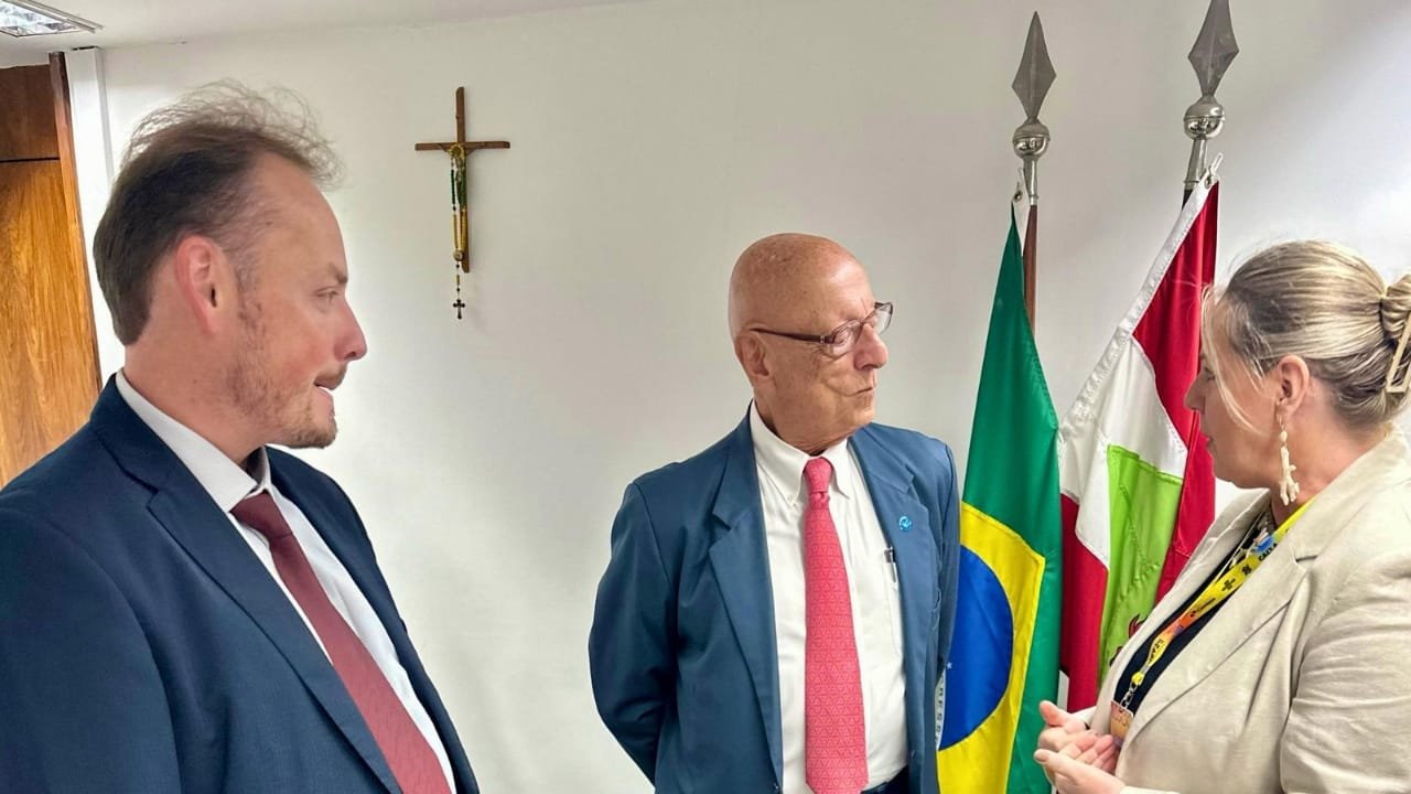 Ciça Muller,Esperidião Amin,Igreja Nossa Senhora do Bom Sucesso,Fundação Cultural de Balneário Camboriú,acessibilidade,inclusão social,patrimônio histórico,emenda parlamentar,Barra,Allan Müller Schroeder,infraestrutura,mobilidade reduzida,comunidade,fé,cultura