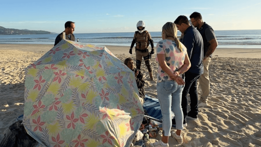 acolhimento social,vulnerabilidade social,apoio psicológico,organização dos espaços públicos,Itapema,saúde pública