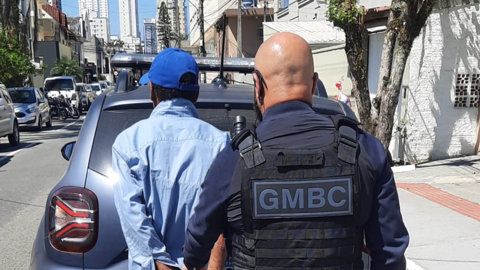 Guarda Municipal,furto no comércio,4ª Avenida,Central 153,abordagem policial,prisão em flagrante,Central de Plantão Policial,segurança pública