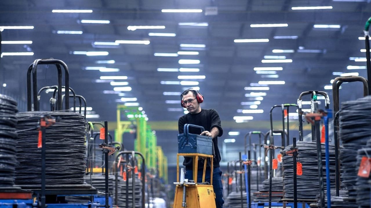 Santa Catarina,2024,106.392,Novo Caged,emprego,economia,empresas,São Paulo,Rio de Janeiro,Paraná,Rio Grande do Sul,Indústria,Serviços,crescimento,qualidade de vida,inovação,qualificação profissional,inclusão social,Indústria da transformação