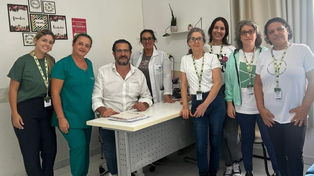 Lar dos Idosos Balneário Camboriú,parceria Univali,cuidadores de idosos AMFRI,estágio para cuidadores,formação em cuidado ao idoso,Fundo Estadual do Idoso SC