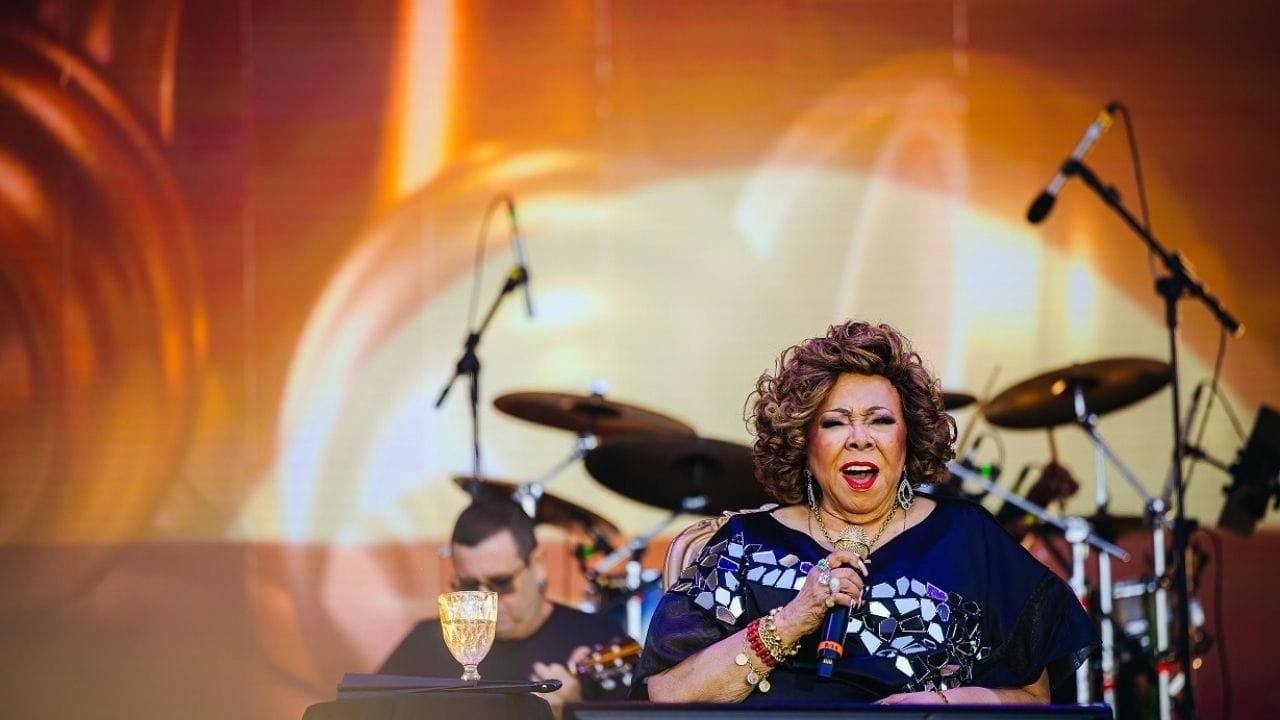 ARVO Festival,música ao vivo,Florianópolis,sustentabilidade,BK’,Liniker,Zeca Pagodinho,Mano Brown,diversidade,shows imperdíveis,cultura,ingresso,Kartódromo Sapiens Park,Johnnie Walker,Tim Maia