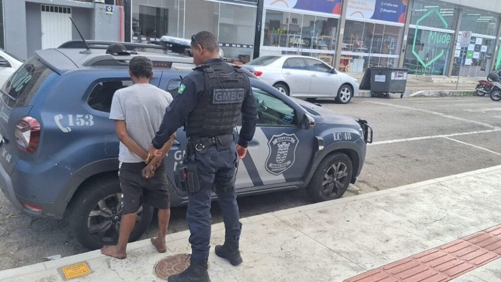 Furto de cabos,Preso em flagrante,Marginal Leste,Guarda Municipal BC,Fiação elétrica,CPP Balneário