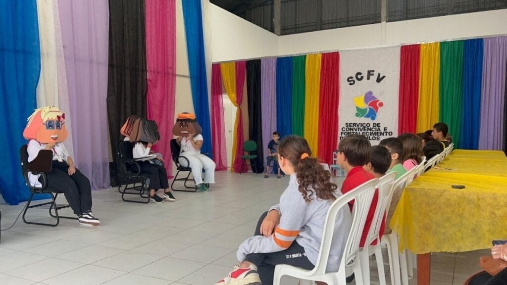 Porto Belo Maio Laranja,ação Faça Bonito,combate ao abuso infantil,campanha Maio Laranja 2025,Elizabete Mianes da Silva,proteção de crianças e adolescentes,atividades CRAS CREAS,enfrentamento da violência infantil