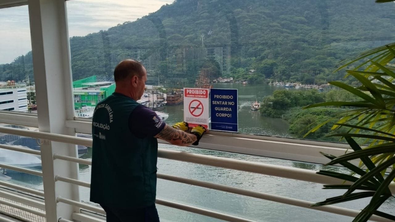 campanha contra o cigarro eletrônico,fiscalização tabagismo BC,31 de maio sem tabaco,Vigilância Sanitária Balneário Camboriú,uso proibido de vape