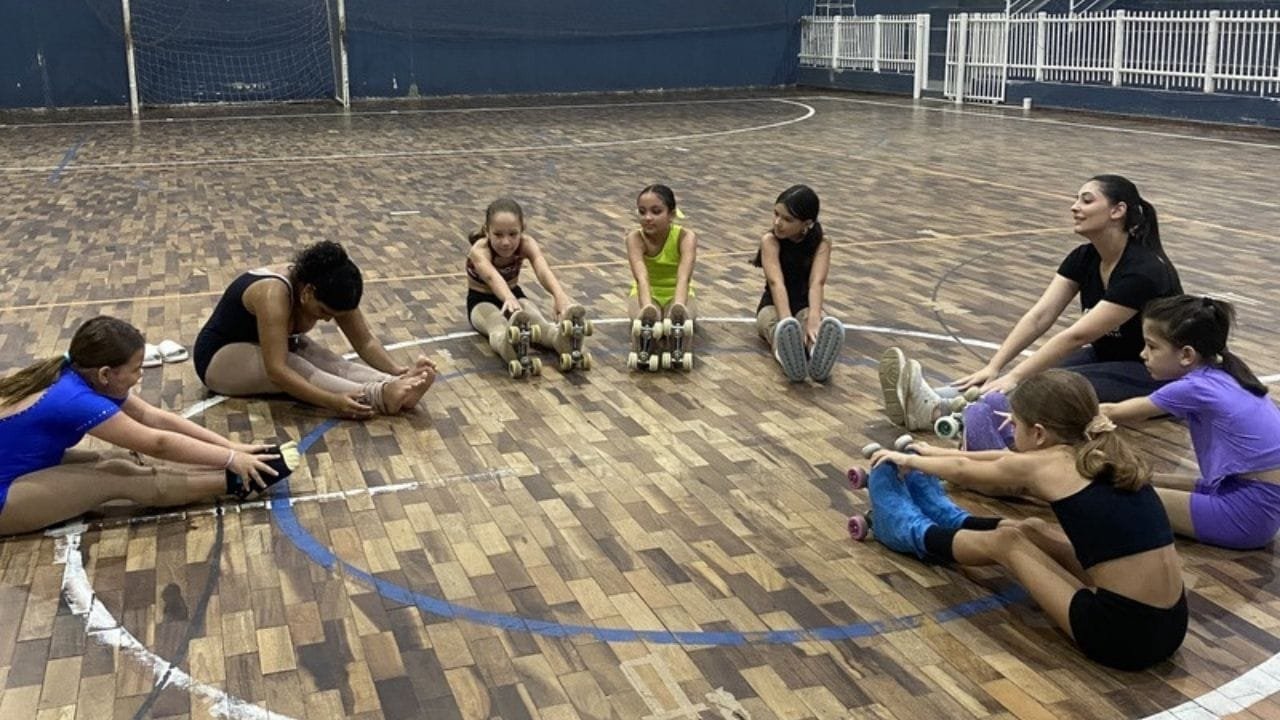 universidade gratuita SC,Univali,programa do governo SC,contrapartida bolsa de estudos,egresso Univali,projeto social universitário,bolsa universitária SC,serviço voluntário formação,projetos sociais Santa Catarina