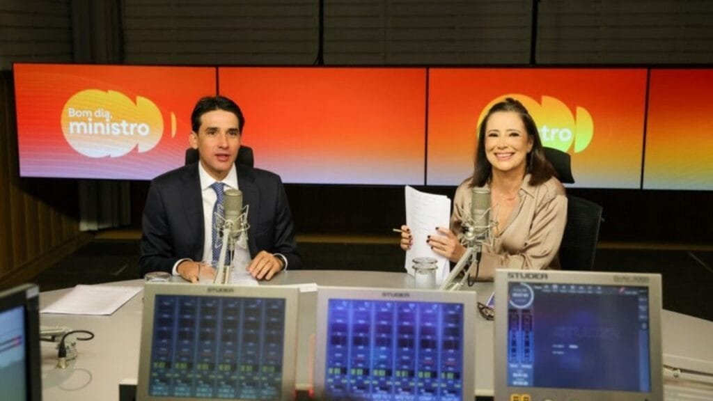 turismo no Brasil 2025,recorde aeroportos brasileiros,Silvio Costa Filho ministro,crescimento turismo julho,fluxo turístico nacional e internacional,Lula aviação civil,Bom Dia Ministro,Ministério de Portos e Aeroportos