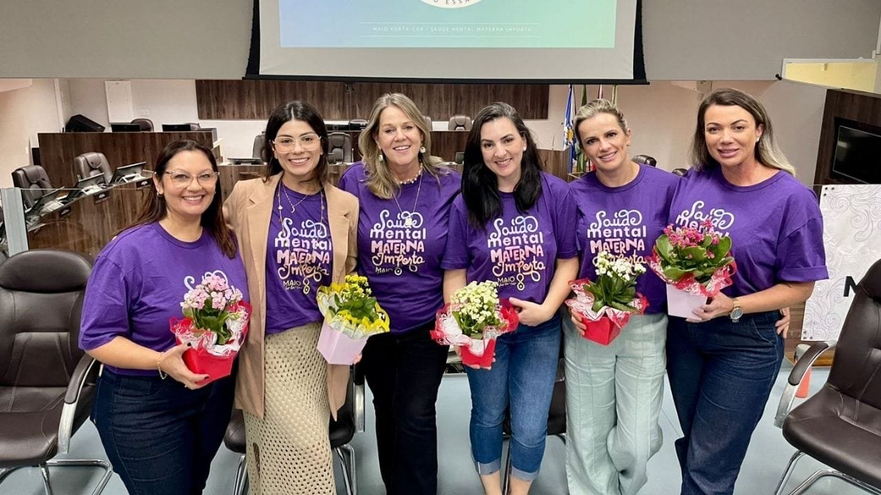 saúde mental materna,roda de conversa,mães,maternidade,políticas públicas,Balneário Camboriú,vereadora Ciça Müller,psicóloga perinatal,gestação,puerpério,escuta ativa,SUS,apoio emocional,doula,desenvolvimento sustentável