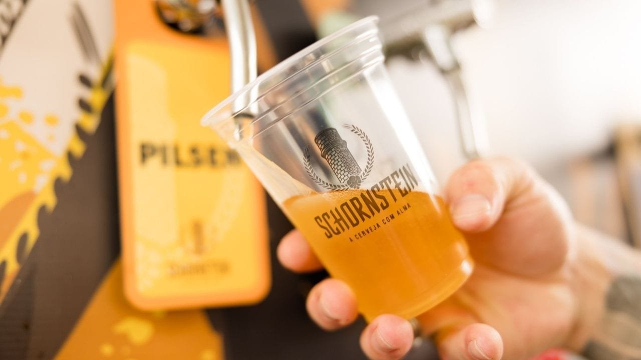 Schornstein Festival 2025,cerveja artesanal em Santa Catarina,festival de cerveja Pomerode,eventos em SC maio 2025,Schornstein Cherry Bock,shows gratuitos em Santa Catarina,festival gastronômico Pomerode,cervejaria artesanal Schornstein