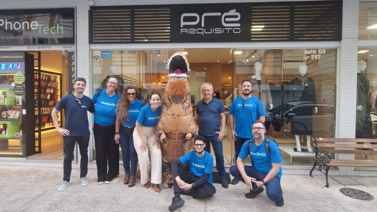 Dia Livre de Impostos 2025,carga tributária no Brasil,CDL Jovem Balneário Camboriú,descontos sem impostos,impacto dos impostos,conscientização tributária,comércio catarinense,ICMS,IPI,PIS COFINS,economia brasileira,transparência fiscal,incentivo ao comércio local,fluxo de clientes,sistema tributário justo