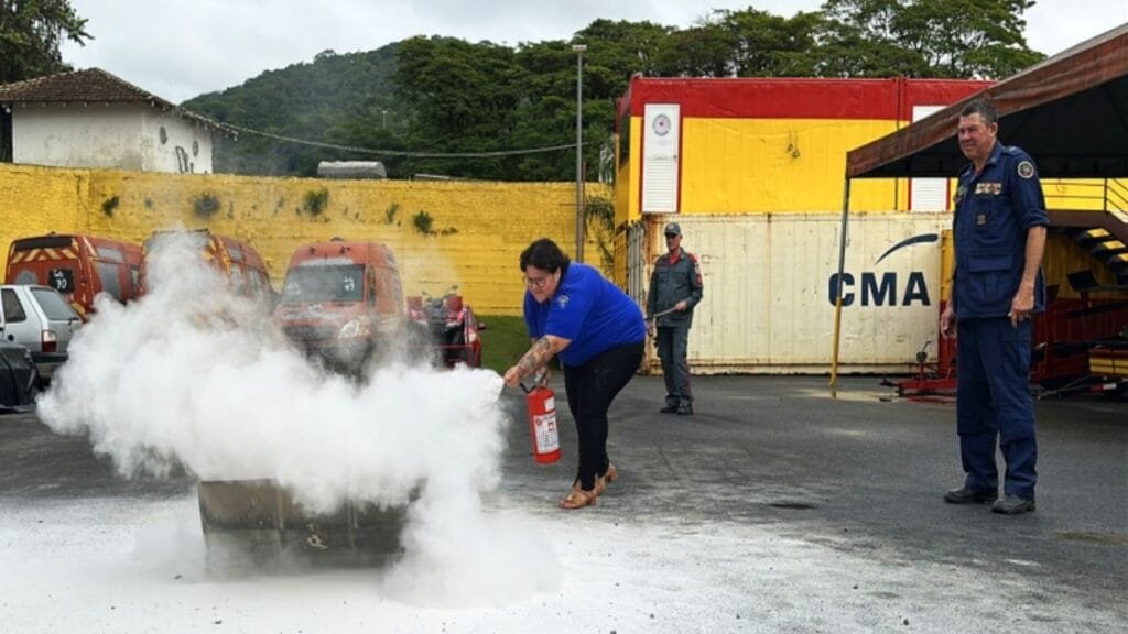 Guarda Patrimonial Itajaí,curso combate a incêndio Itajaí,capacitação servidores Itajaí,segurança e prevenção