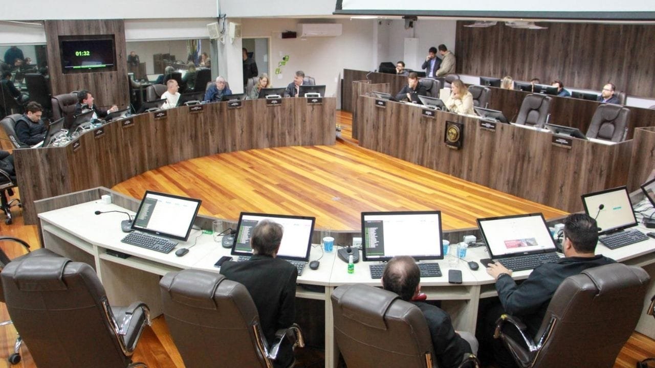 projetos aprovados Balneário Camboriú,Selo Pet Friendly BC,Dia da Apraxia de Fala,placas de locação prefeitura