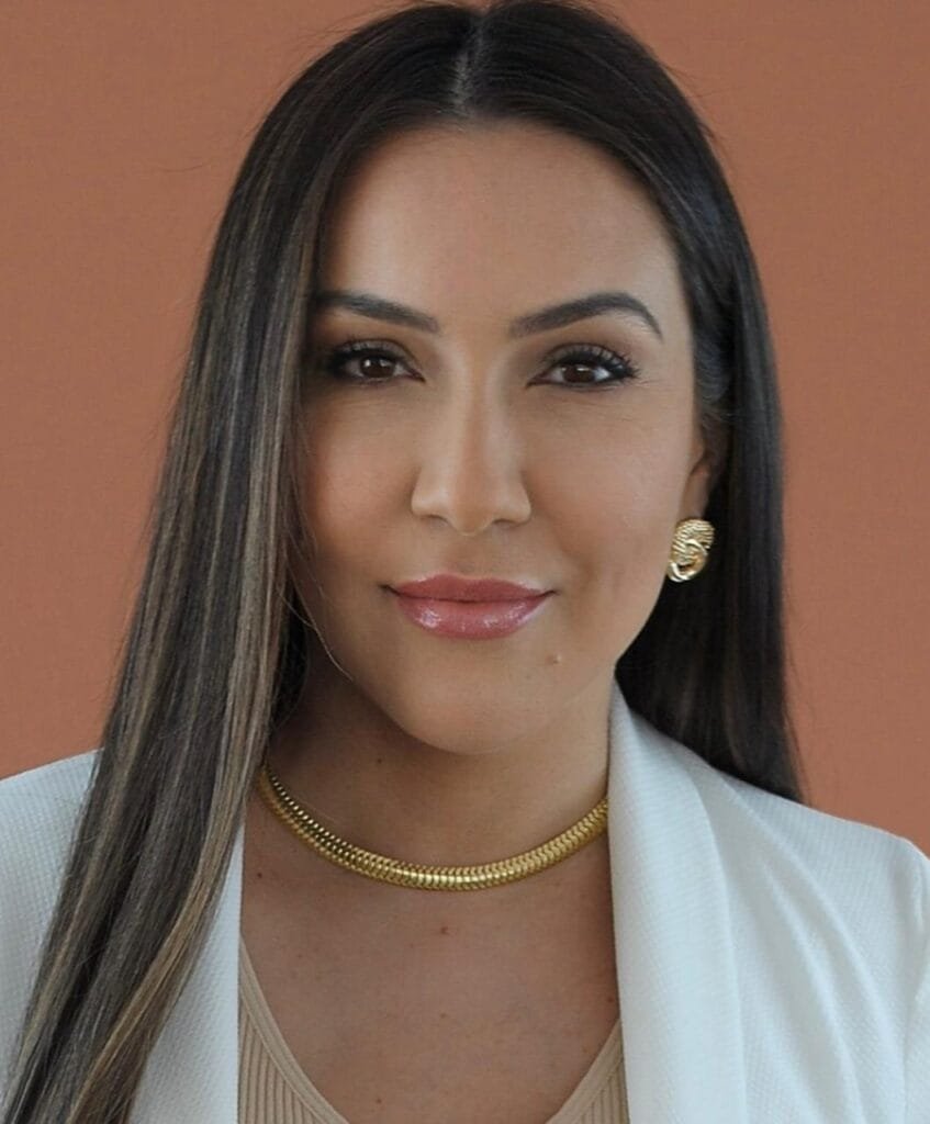 Dra. Cristiane Vieira valoriza a autoestima feminina com expertise em estética facial