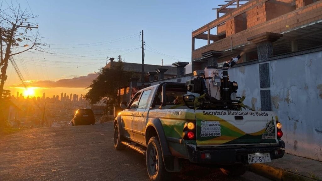 dengue Camboriú,foco Aedes aegypti,ações contra dengue,combate mosquito Camboriú