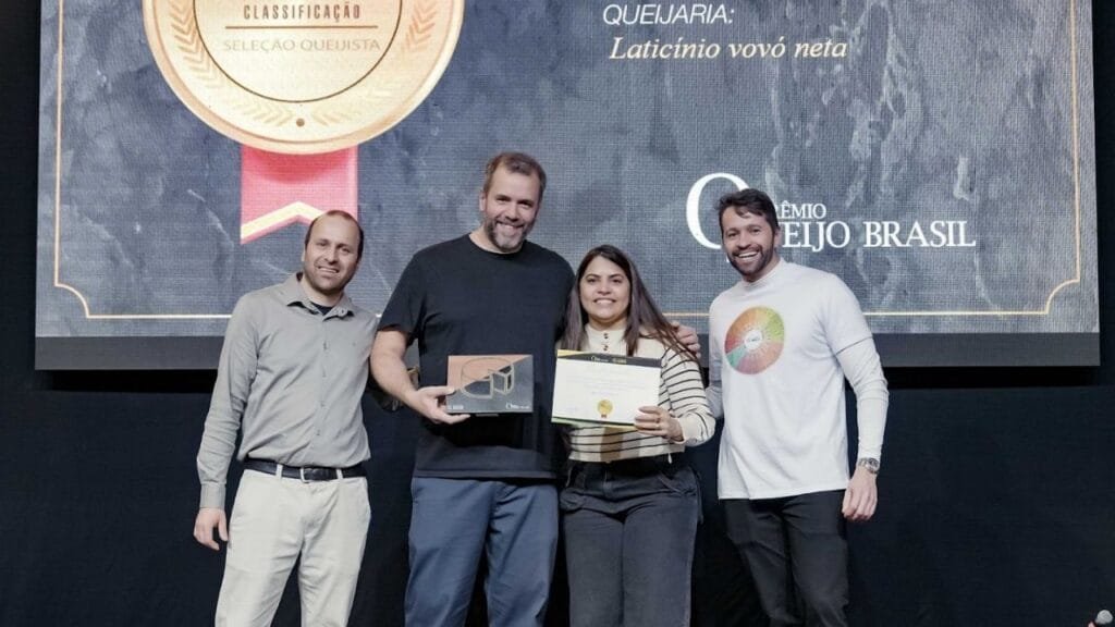 Prêmio Queijo Brasil 2025,vencedores festival do queijo,produtores artesanais,queijo artesanal premiado,Festival Nacional do Queijo Blumenau