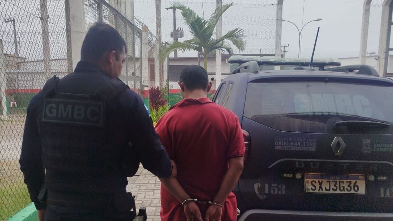 furto supermercado Balneário Camboriú,homem preso chocolate,Guarda Municipal Camboriú