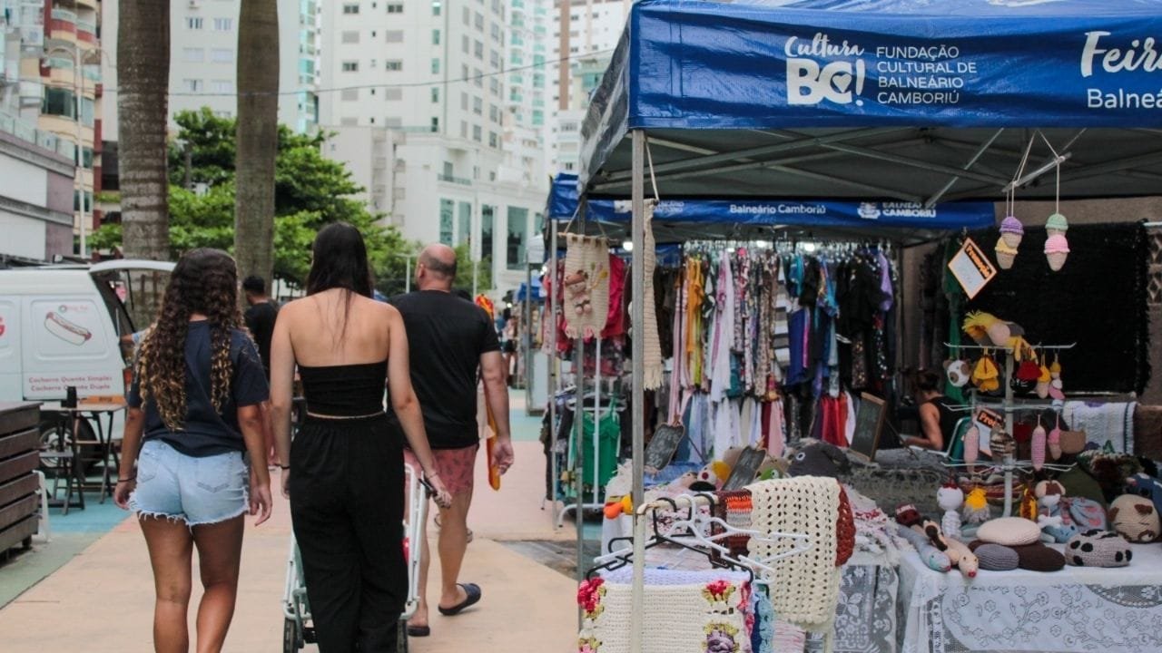Arraial da Feira,Balneário Camboriú evento,Praça da Bíblia,festa julina Camboriú