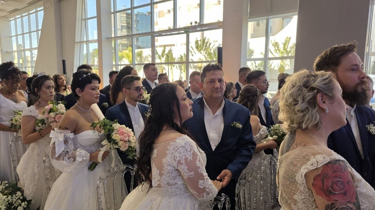 Casamento Coletivo 2025,Balneário Camboriú,61 casais,cerimônia de casamento