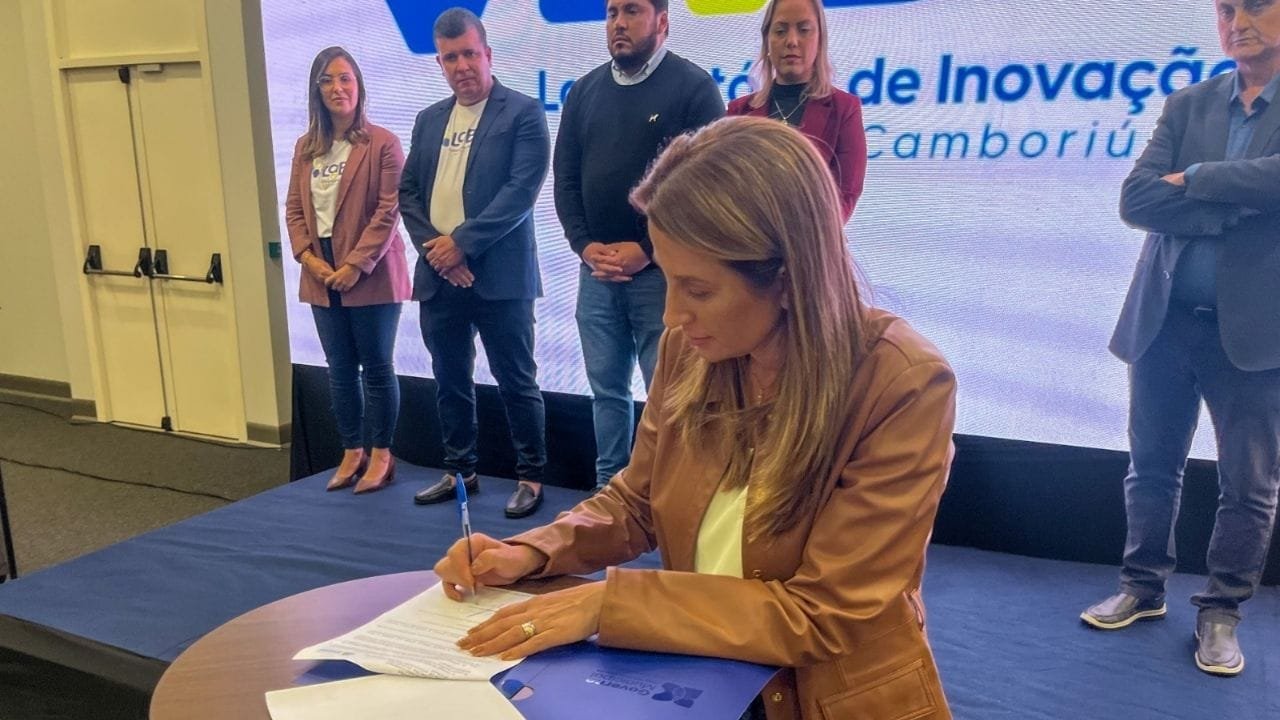 Laboratório de Inovação Balneário Camboriú,Lei de Inovação 5074/2025,LaBC,cidade inteligente,Sandbox Regulatório