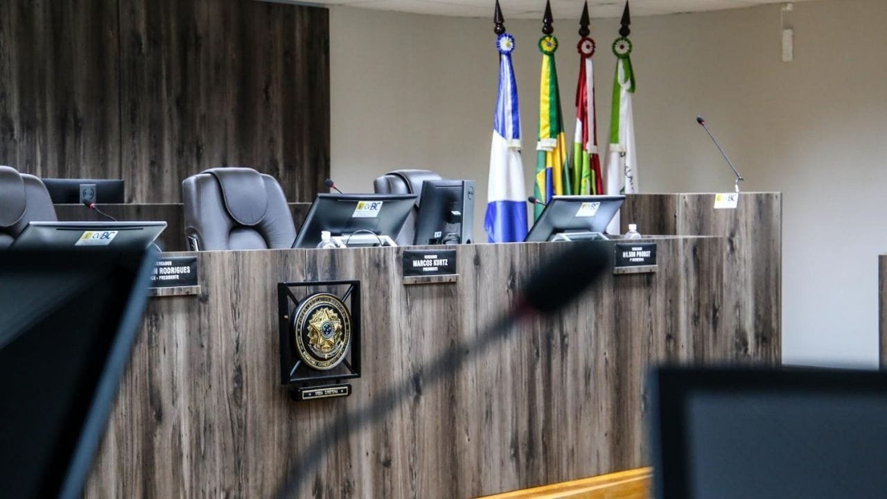 Câmara Balneário Camboriú,projetos de lei 09/07,sessão legislativa