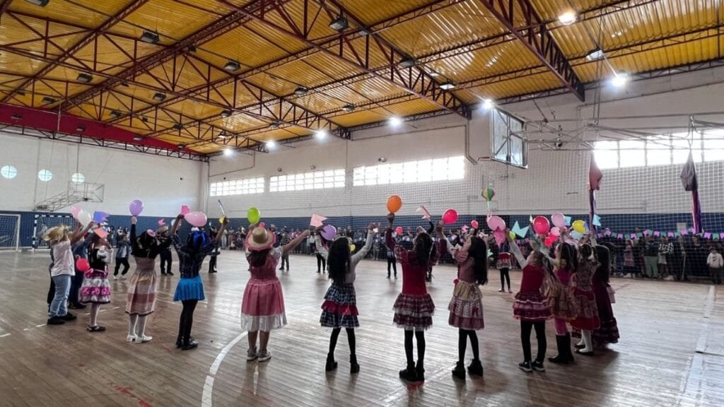 festa julina escolas Balneário Camboriú,programação festa junina escolas,educação infantil SC,eventos culturais Balneário Camboriú,comidas típicas São João