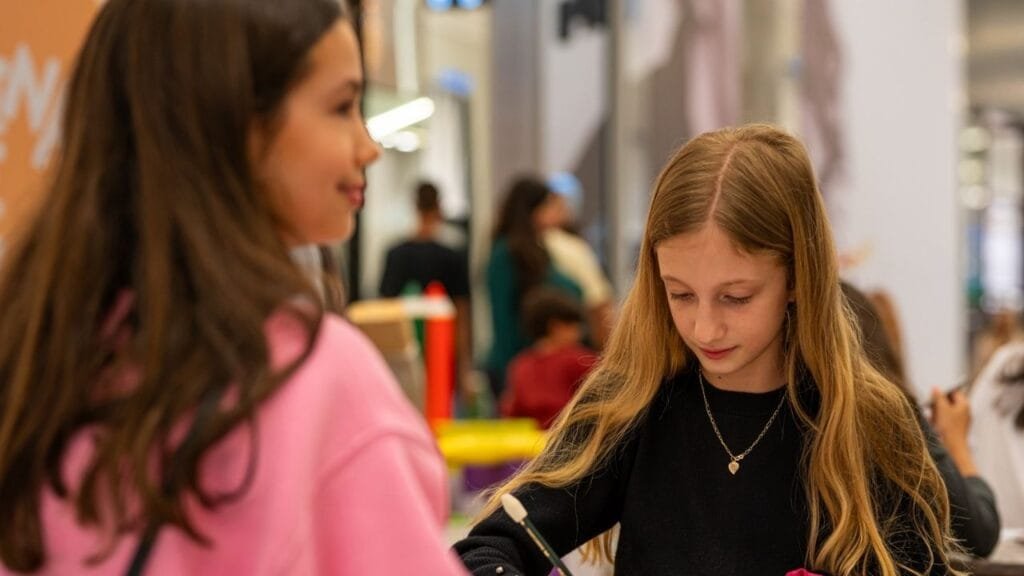 oficina de colorir,Balneário Shopping,férias divertidas,Livraria Catarinense,atividades para crianças