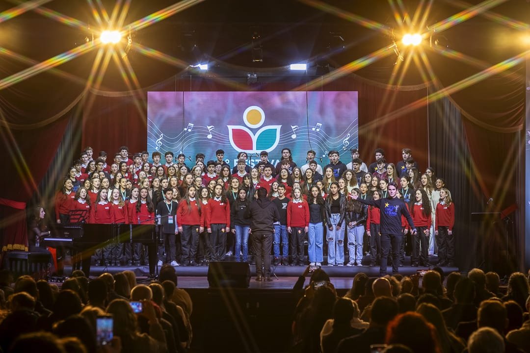 Arte Maior anuncia abertura de 25 vagas em programa de bolsas integrais