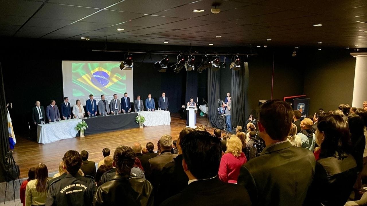 aniversário de Navegantes 2025,Sessão Solene Câmara Navegantes,63 anos Navegantes SC,homenagens Câmara de Vereadores