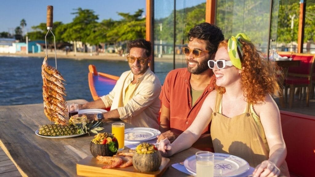 aumento de turistas em Santa Catarina,turismo internacional Brasil 2025,turistas argentinos SC,Embratur 2025,turismo sul-americano no Brasil