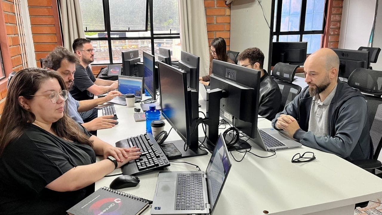 fábrica de software Balneário Camboriú,serviços digitais,inovação pública,Conecta BC,tecnologia municipal